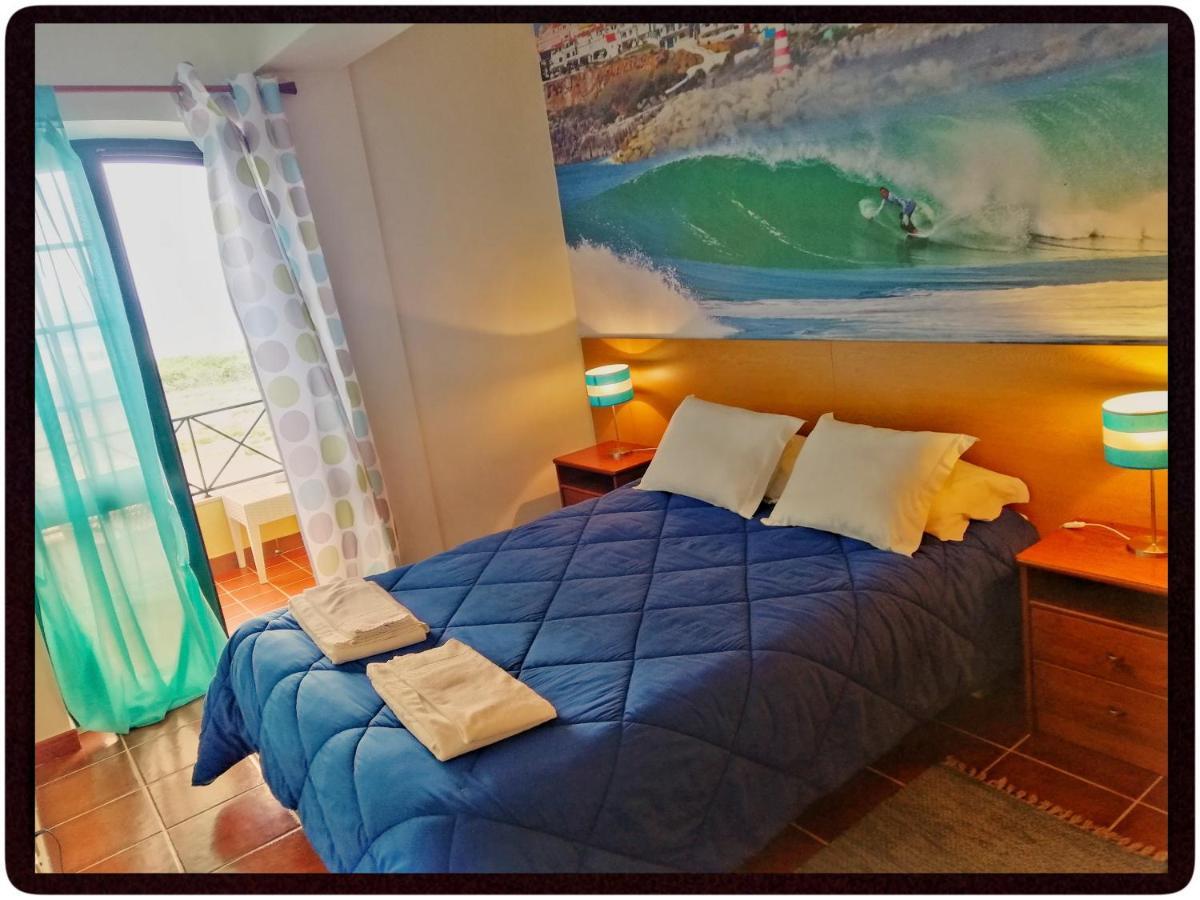 Supertubos Beach Hostel Атогия да Балея Екстериор снимка