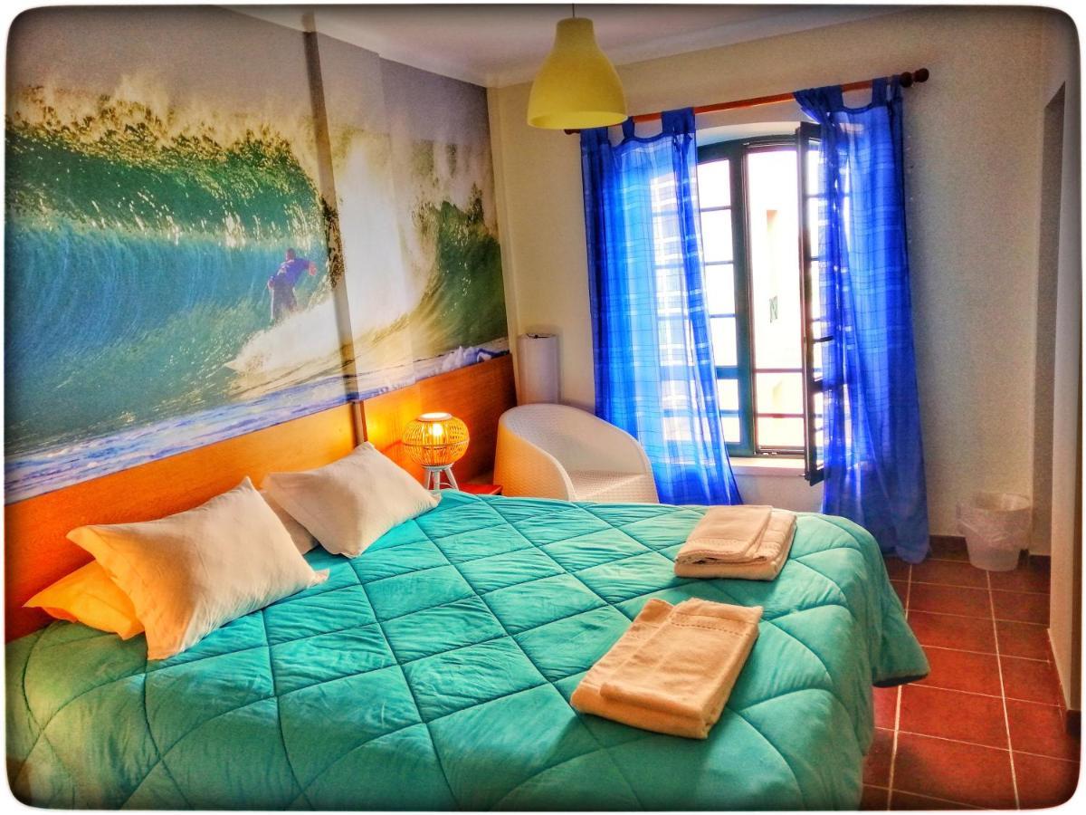 Supertubos Beach Hostel Атогия да Балея Екстериор снимка