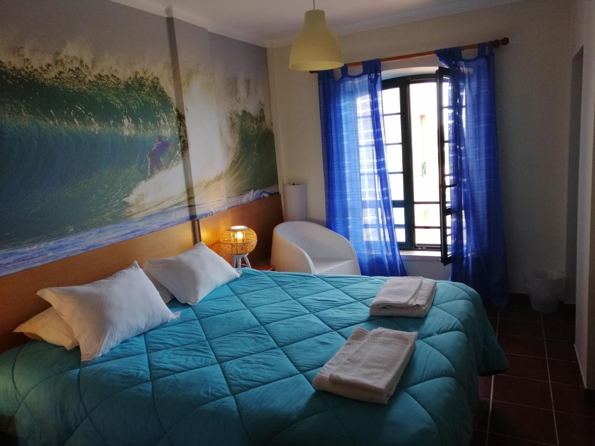 Supertubos Beach Hostel Атогия да Балея Екстериор снимка