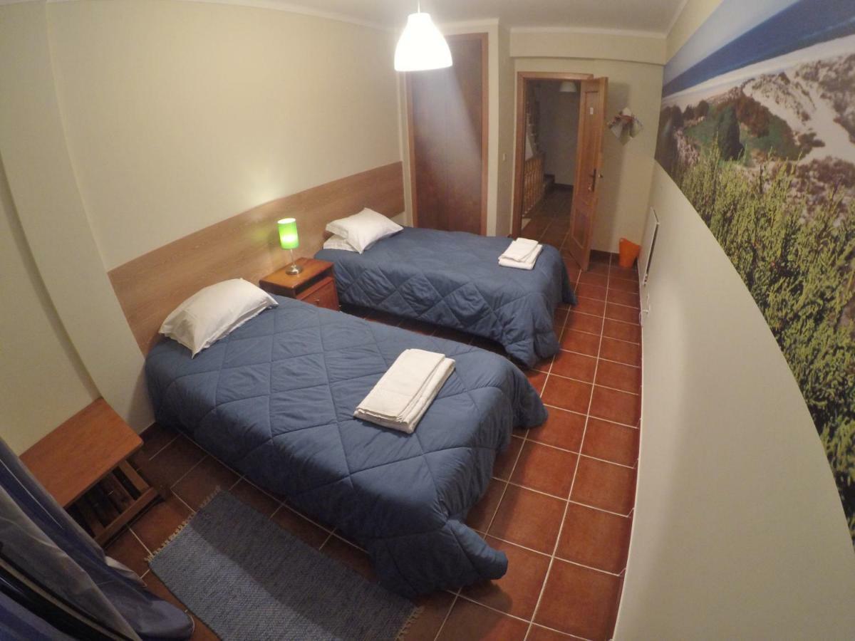 Supertubos Beach Hostel Атогия да Балея Екстериор снимка